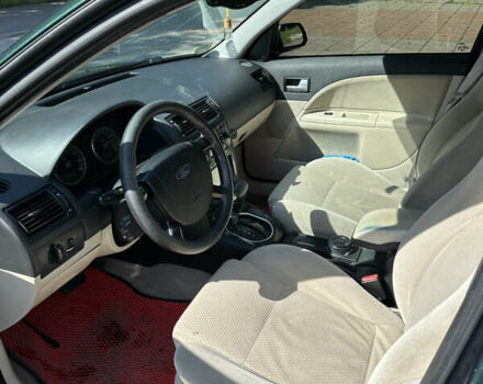 Зелений Форд Мондео, об'ємом двигуна 2 л та пробігом 229 тис. км за 3800 $, фото 6 на Automoto.ua