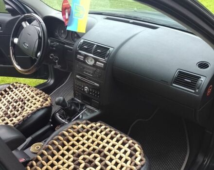 Зеленый Форд Мондео, объемом двигателя 2 л и пробегом 244 тыс. км за 4600 $, фото 6 на Automoto.ua