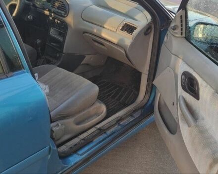 Зеленый Форд Мондео, объемом двигателя 1.6 л и пробегом 63 тыс. км за 1400 $, фото 7 на Automoto.ua