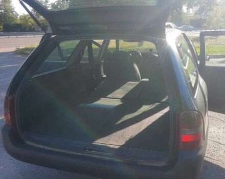 Зелений Форд Мондео, об'ємом двигуна 1.8 л та пробігом 325 тис. км за 2330 $, фото 8 на Automoto.ua