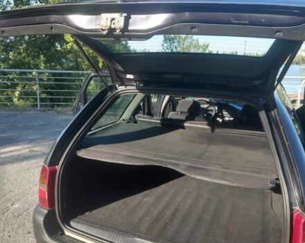 Зелений Форд Мондео, об'ємом двигуна 1.8 л та пробігом 325 тис. км за 2330 $, фото 7 на Automoto.ua