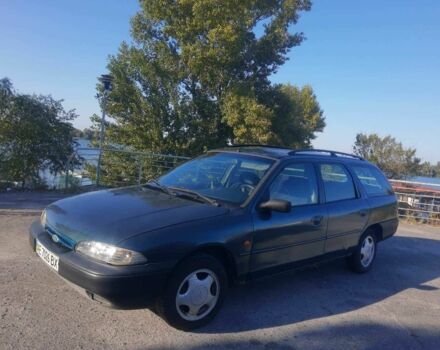 Зелений Форд Мондео, об'ємом двигуна 1.8 л та пробігом 325 тис. км за 2330 $, фото 1 на Automoto.ua