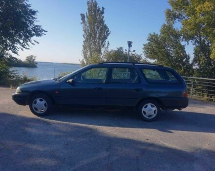 Зелений Форд Мондео, об'ємом двигуна 1.8 л та пробігом 325 тис. км за 2330 $, фото 3 на Automoto.ua