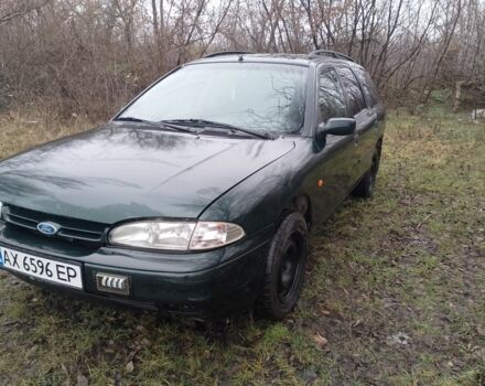 Зеленый Форд Мондео, объемом двигателя 1.8 л и пробегом 350 тыс. км за 985 $, фото 2 на Automoto.ua