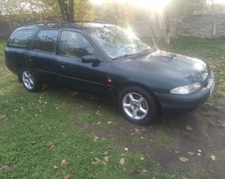 Зелений Форд Мондео, об'ємом двигуна 1.8 л та пробігом 300 тис. км за 1500 $, фото 4 на Automoto.ua