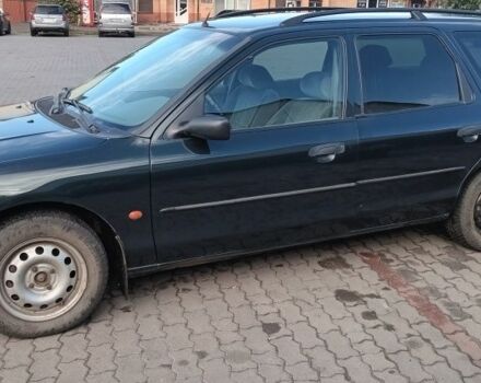 Зелений Форд Мондео, об'ємом двигуна 1.8 л та пробігом 284 тис. км за 1750 $, фото 5 на Automoto.ua