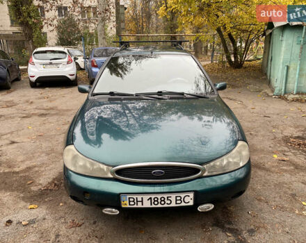Зеленый Форд Мондео, объемом двигателя 1.8 л и пробегом 294 тыс. км за 2200 $, фото 1 на Automoto.ua