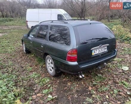 Зелений Форд Мондео, об'ємом двигуна 1.8 л та пробігом 300 тис. км за 2100 $, фото 4 на Automoto.ua