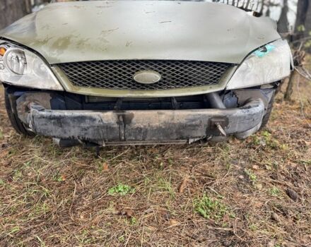 Зелений Форд Мондео, об'ємом двигуна 2 л та пробігом 300 тис. км за 833 $, фото 3 на Automoto.ua