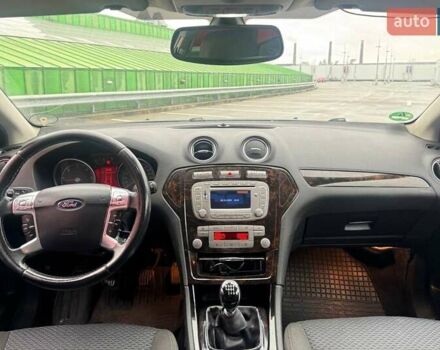 Зеленый Форд Мондео, объемом двигателя 2 л и пробегом 343 тыс. км за 6190 $, фото 12 на Automoto.ua