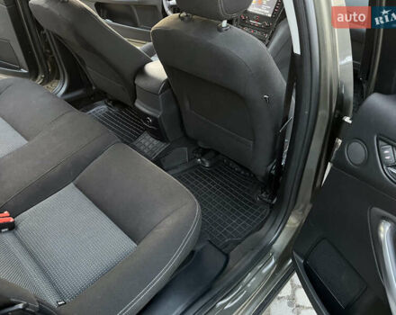 Зелений Форд Мондео, об'ємом двигуна 1.6 л та пробігом 198 тис. км за 8300 $, фото 28 на Automoto.ua