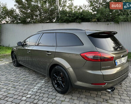 Зелений Форд Мондео, об'ємом двигуна 1.6 л та пробігом 198 тис. км за 8300 $, фото 17 на Automoto.ua