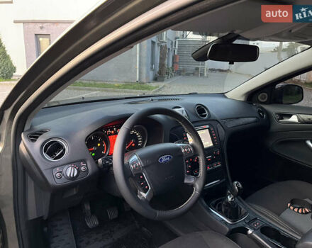 Зелений Форд Мондео, об'ємом двигуна 1.6 л та пробігом 198 тис. км за 8300 $, фото 23 на Automoto.ua