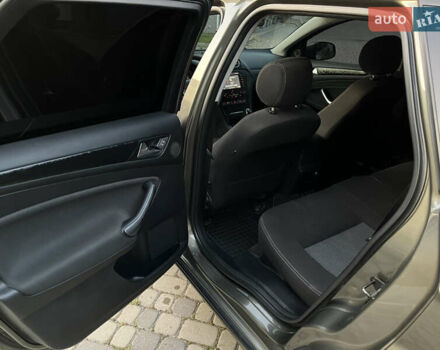 Зелений Форд Мондео, об'ємом двигуна 1.6 л та пробігом 198 тис. км за 8300 $, фото 25 на Automoto.ua