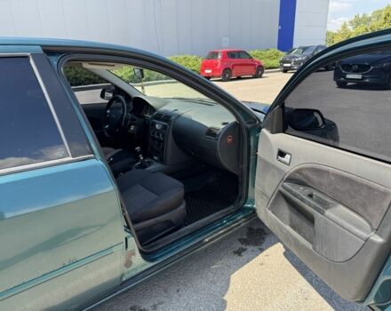 Зеленый Форд Мондео, объемом двигателя 2 л и пробегом 350 тыс. км за 3000 $, фото 8 на Automoto.ua