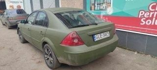 Зеленый Форд Мондео, объемом двигателя 2 л и пробегом 343 тыс. км за 1192 $, фото 1 на Automoto.ua