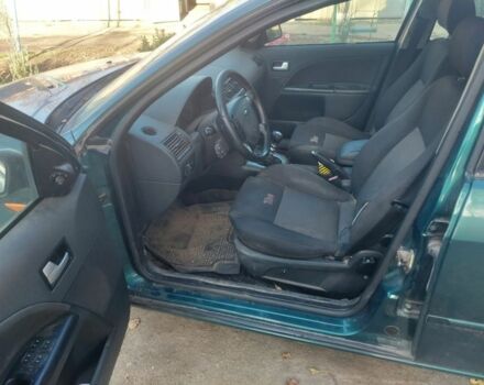 Зеленый Форд Мондео, объемом двигателя 2 л и пробегом 188 тыс. км за 2000 $, фото 1 на Automoto.ua