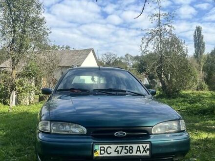 Зеленый Форд Мондео, объемом двигателя 2 л и пробегом 300 тыс. км за 2800 $, фото 1 на Automoto.ua