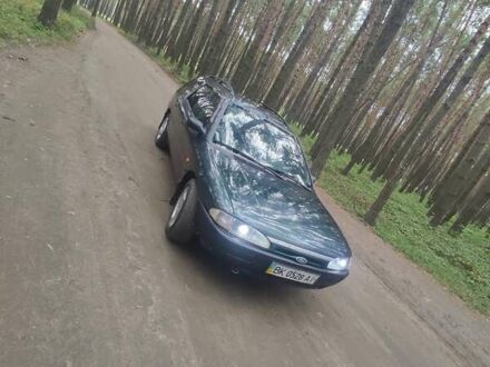 Форд Мондео 1994 в Славуте на Automoto.ua Зеленый Форд Мондео, объемом двигателя 0 л и пробегом 300 тыс. км за 1650 $, фото 1 на Automoto.ua