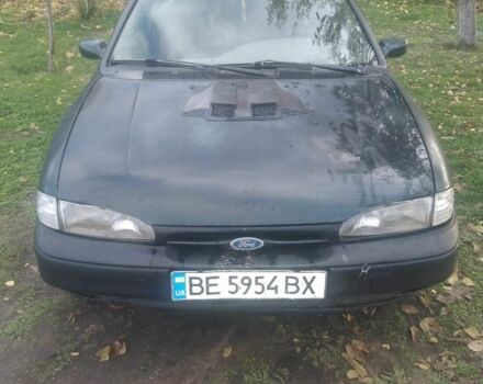 Зеленый Форд Мондео, объемом двигателя 1.8 л и пробегом 300 тыс. км за 1500 $, фото 1 на Automoto.ua