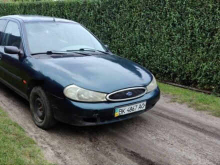Форд Мондео 1996 в Луцке на Automoto.ua Зеленый Форд Мондео, объемом двигателя 1.8 л и пробегом 55 тыс. км за 420 $, фото 1 на Automoto.ua