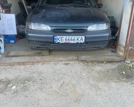 Зеленый Форд Мондео, объемом двигателя 2 л и пробегом 400 тыс. км за 1074 $, фото 1 на Automoto.ua