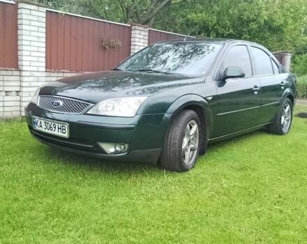 Зеленый Форд Мондео, объемом двигателя 2 л и пробегом 244 тыс. км за 4600 $, фото 1 на Automoto.ua