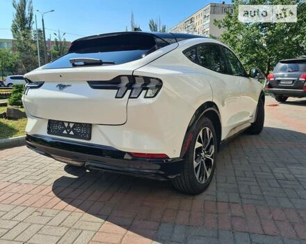 Білий Форд Mustang Mach-E, об'ємом двигуна 0 л та пробігом 48 тис. км за 24800 $, фото 4 на Automoto.ua