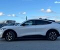 Белый Форд Mustang Mach-E, объемом двигателя 0 л и пробегом 55 тыс. км за 27590 $, фото 5 на Automoto.ua