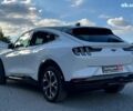 Белый Форд Mustang Mach-E, объемом двигателя 0 л и пробегом 55 тыс. км за 27590 $, фото 8 на Automoto.ua
