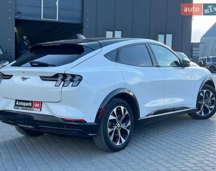 Білий Форд Mustang Mach-E, об'ємом двигуна 0 л та пробігом 55 тис. км за 27590 $, фото 10 на Automoto.ua