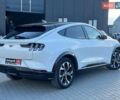 Білий Форд Mustang Mach-E, об'ємом двигуна 0 л та пробігом 55 тис. км за 27590 $, фото 10 на Automoto.ua