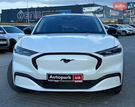 Білий Форд Mustang Mach-E, об'ємом двигуна 0 л та пробігом 55 тис. км за 27590 $, фото 1 на Automoto.ua