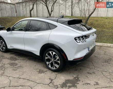 Білий Форд Mustang Mach-E, об'ємом двигуна 0 л та пробігом 38 тис. км за 25000 $, фото 7 на Automoto.ua