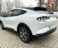 Белый Форд Mustang Mach-E, объемом двигателя 0 л и пробегом 67 тыс. км за 30000 $, фото 4 на Automoto.ua