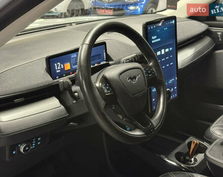 Белый Форд Mustang Mach-E, объемом двигателя 0 л и пробегом 228 тыс. км за 19900 $, фото 76 на Automoto.ua