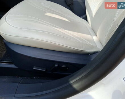Белый Форд Mustang Mach-E, объемом двигателя 0 л и пробегом 26 тыс. км за 34900 $, фото 31 на Automoto.ua