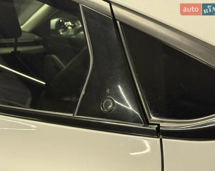 Белый Форд Mustang Mach-E, объемом двигателя 0 л и пробегом 228 тыс. км за 19900 $, фото 19 на Automoto.ua