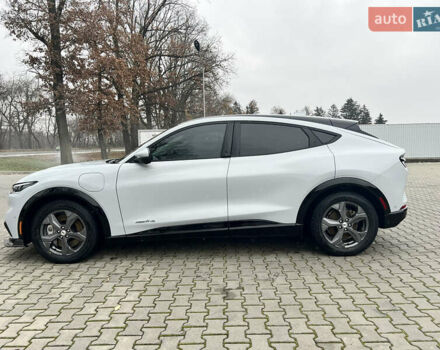 Белый Форд Mustang Mach-E, объемом двигателя 0 л и пробегом 67 тыс. км за 30000 $, фото 13 на Automoto.ua