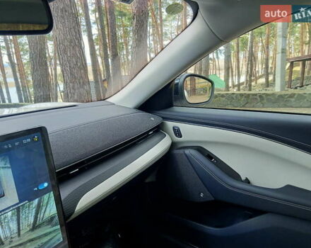 Белый Форд Mustang Mach-E, объемом двигателя 0 л и пробегом 26 тыс. км за 34900 $, фото 18 на Automoto.ua