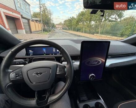Белый Форд Mustang Mach-E, объемом двигателя 0 л и пробегом 157 тыс. км за 25900 $, фото 1 на Automoto.ua