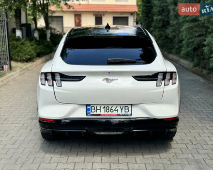 Белый Форд Mustang Mach-E, объемом двигателя 0 л и пробегом 75 тыс. км за 23500 $, фото 7 на Automoto.ua