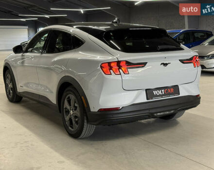 Белый Форд Mustang Mach-E, объемом двигателя 0 л и пробегом 228 тыс. км за 19900 $, фото 37 на Automoto.ua