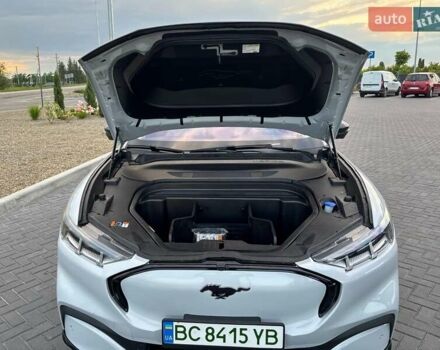 Белый Форд Mustang Mach-E, объемом двигателя 0 л и пробегом 56 тыс. км за 25700 $, фото 18 на Automoto.ua