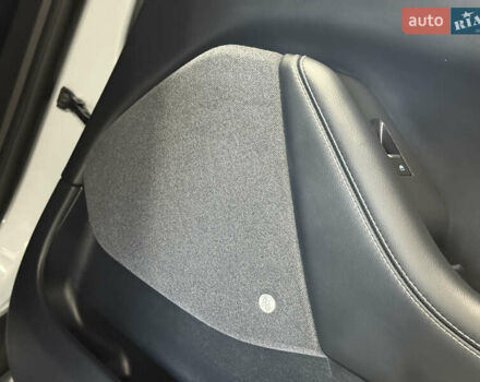 Белый Форд Mustang Mach-E, объемом двигателя 0 л и пробегом 228 тыс. км за 19900 $, фото 57 на Automoto.ua