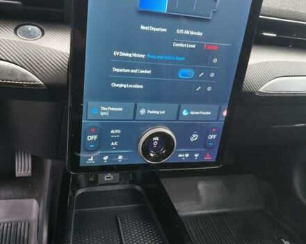 Білий Форд Mustang Mach-E, об'ємом двигуна 0 л та пробігом 116 тис. км за 21950 $, фото 12 на Automoto.ua