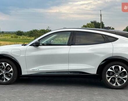 Белый Форд Mustang Mach-E, объемом двигателя 0 л и пробегом 56 тыс. км за 25700 $, фото 8 на Automoto.ua