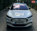 Белый Форд Mustang Mach-E, объемом двигателя 0 л и пробегом 75 тыс. км за 23500 $, фото 2 на Automoto.ua
