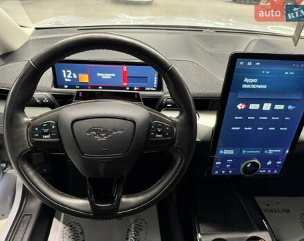 Белый Форд Mustang Mach-E, объемом двигателя 0 л и пробегом 228 тыс. км за 19900 $, фото 69 на Automoto.ua