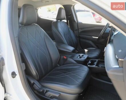 Белый Форд Mustang Mach-E, объемом двигателя 0 л и пробегом 67 тыс. км за 27500 $, фото 10 на Automoto.ua